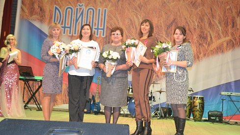 Награждены победительницы конкурса «Мама года-2019»